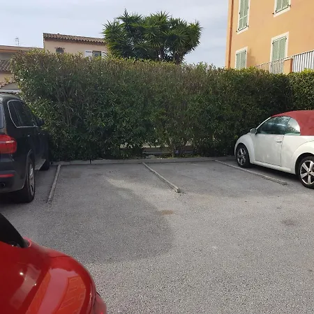 Cap à 400 M Des Plages * Antibes